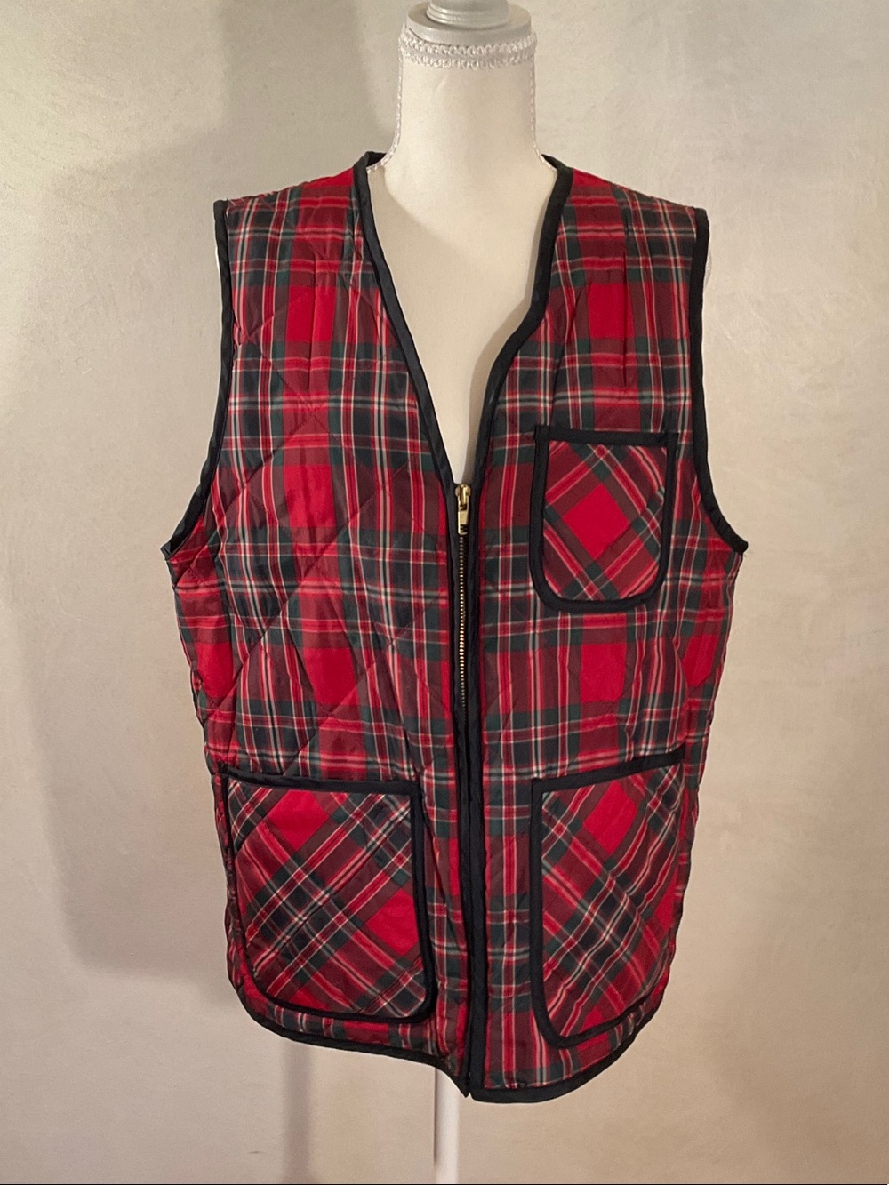 Liz Sport Red Plaid Quilted Vest with Front Zip